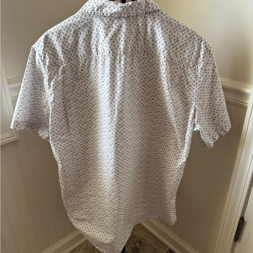 Levi's White and Red Patterned Casual Shirt